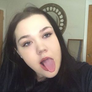 Meet your Posher, Jennaka